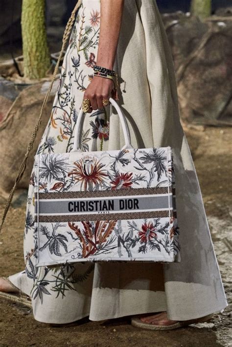 Christian Dior tote bag 2021